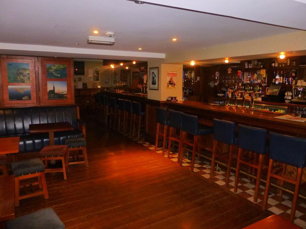 The Schooner Tavern Ballycotton Εξωτερικό φωτογραφία