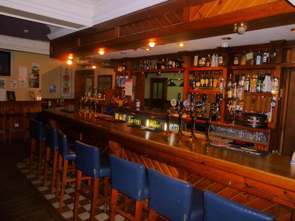 The Schooner Tavern Ballycotton Εξωτερικό φωτογραφία
